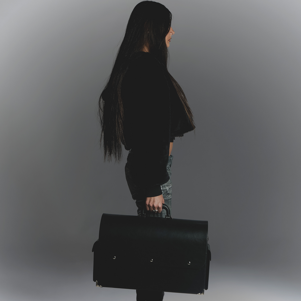 LEATHER WEEKENDER BAG